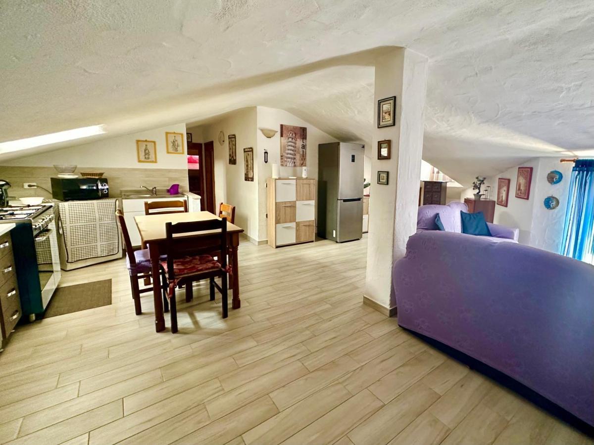 The Quiet Mansard Appartamento Olbia Esterno foto